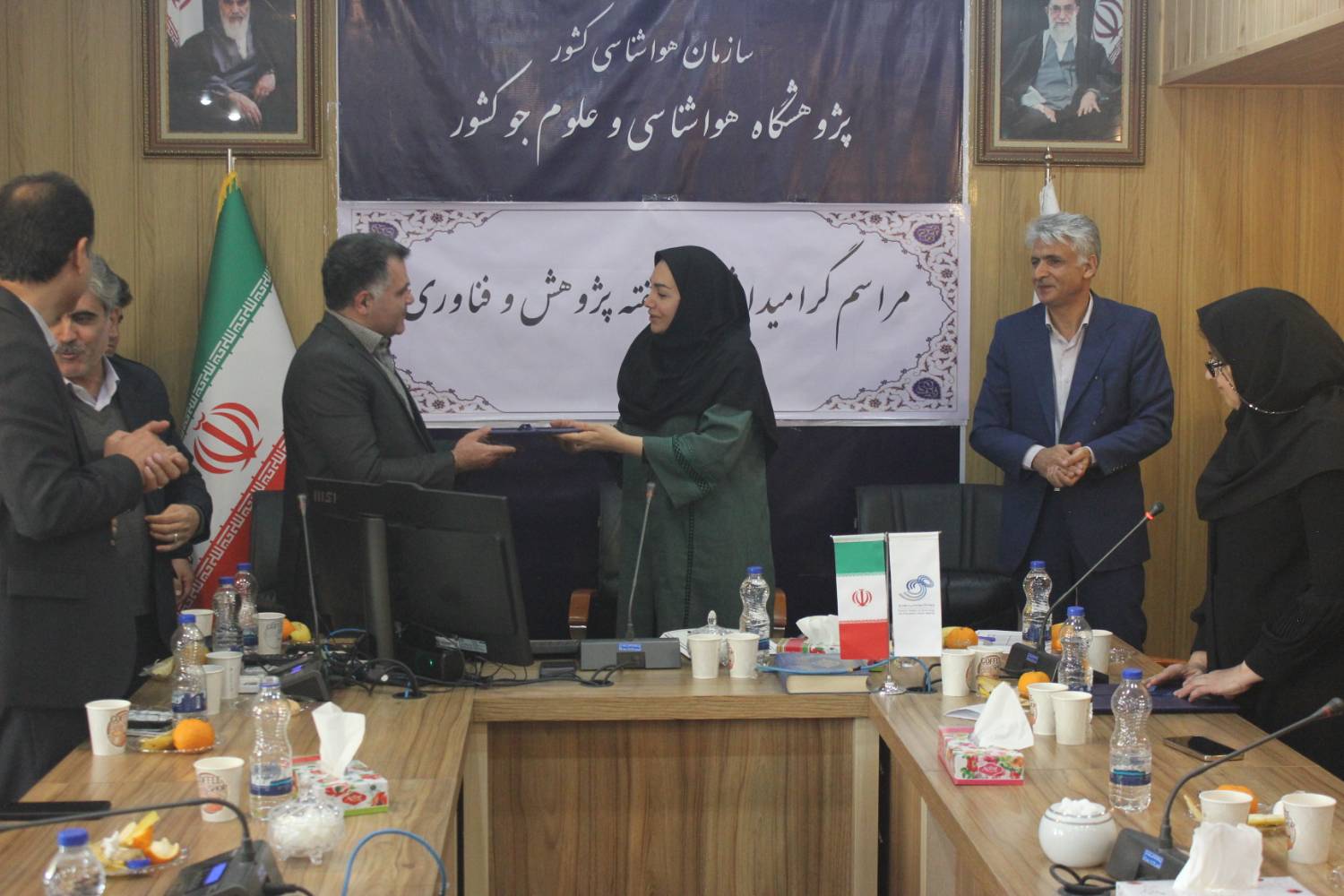 انتخاب کارشناس هواشناسی گیلان به عنوان پژوهشگر برتر سازمان هواشناسی کشور در سال ۱۴۰۴